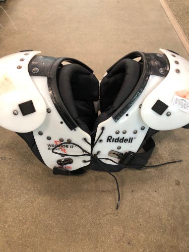 Used Youth Riddell Warrior II Football Shoulder Pads (Size: Large)