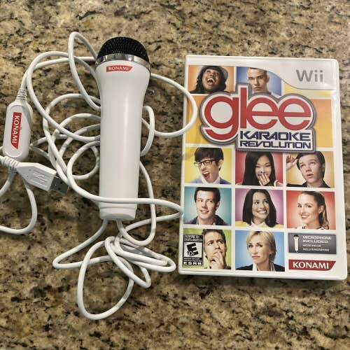 Nintendo Wii Glee Karaoke Revolution Game w/ Microphone