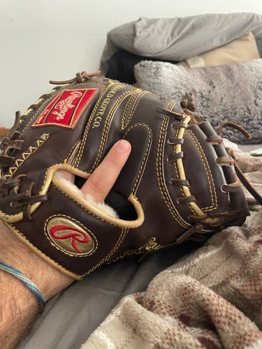Used Right Hand Throw 34" Baseball Glove