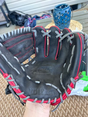 Used  Right Hand Throw 11" A1000 Baseball Glove