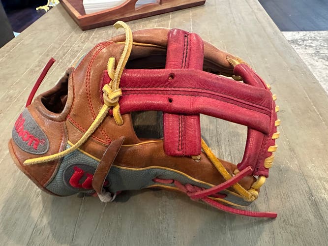 Used 2023 Infield 11.75" A2000 Baseball Glove