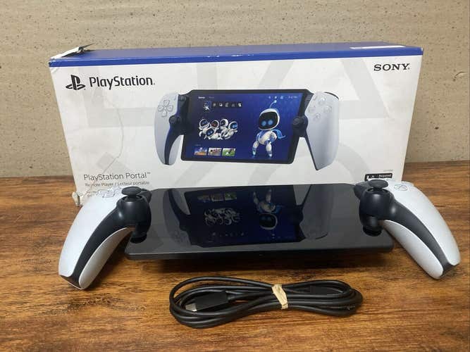 Sony CFI-Y1001 PlayStation Portal Remote Player White Used