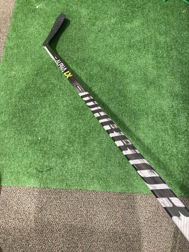 Used Senior Warrior Alpha LXT Hockey Stick Right Handed W03