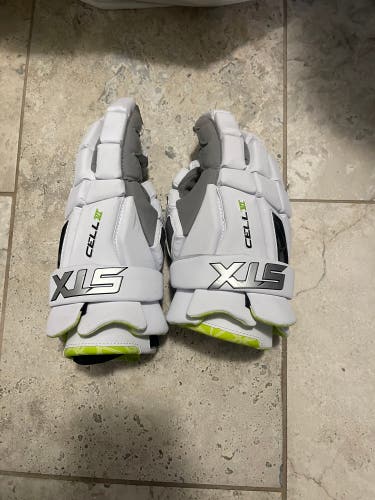 Gently Used STX Cell VI Lacrosse Gloves