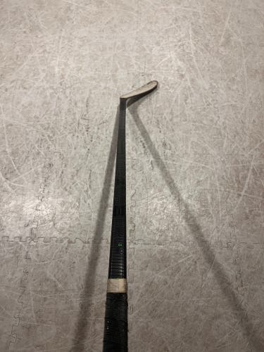 Used Intermediate CCM Right Handed P28 RibCor Trigger 6 Pro Hockey Stick