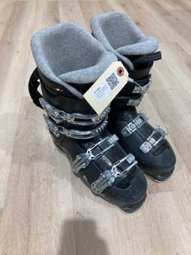 Used Men's Dalbello Aerro 65 All Mountain Ski Boots