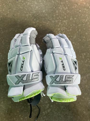 White Used STX Cell IV Lacrosse Gloves Large
