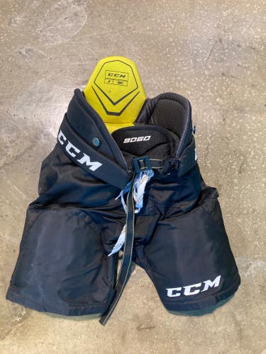 Black Used Junior Small CCM Tacks 9060 Hockey Pants