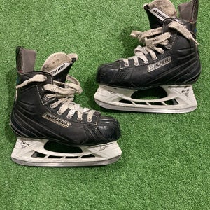 Bauer Flexlite 4.0 Hockey Skates | Senior 5.5 | Regular