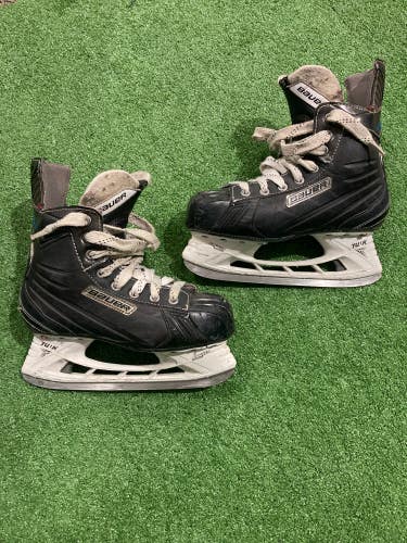 Used Senior Bauer Flexlite 4.0 Hockey Skates Regular Width 7.5