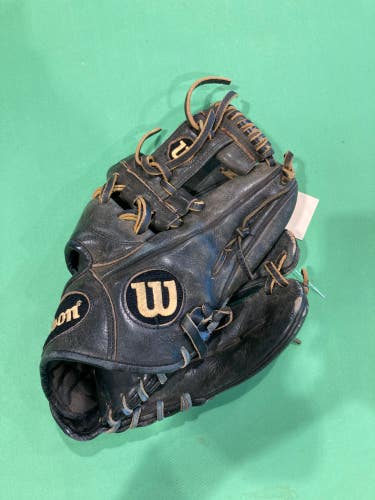 Wilson A2000 Right Hand Throw Infield Baseball Glove 11.75"