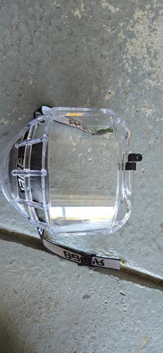 Used Bauer fishbowl for helmet