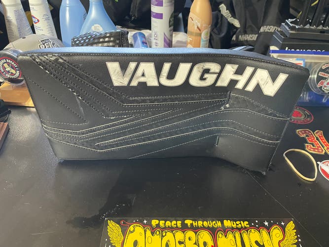 Vaughn SLR 3 glove and block Combo