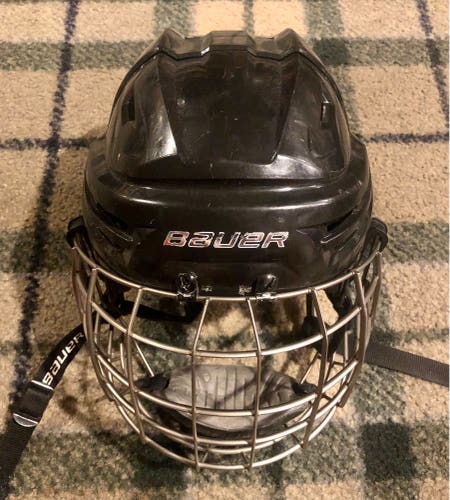 Bauer black RE AKT hockey helmet XS
