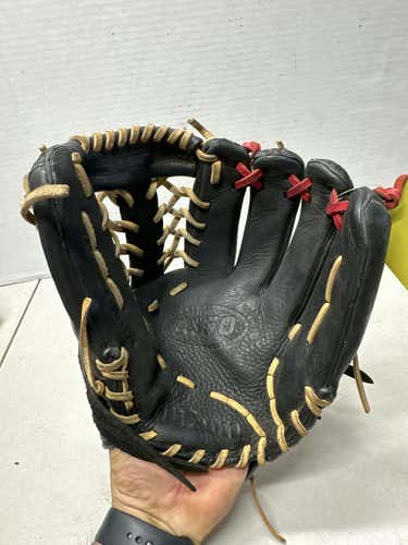 Used Wilson A09rb18d1175 11 3 4" Fielders Gloves