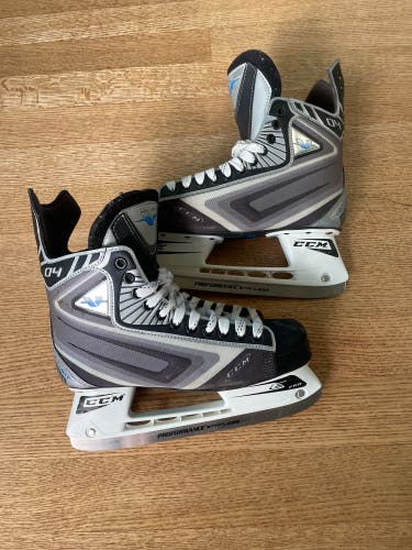 Used Senior CCM VECTOR sz 8.5 V04 Ice Hockey Skates