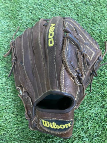 Brown Used Wilson A800 Right Hand Throw Pitcher's Baseball Glove 12"