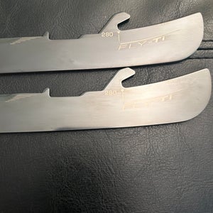 New Bauer Tuuk Fly Ti Steels 280mm