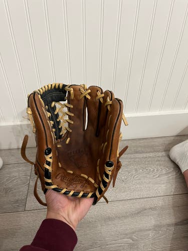 Used 2020 Pitcher's 11.5" Bull Series Baseball Glove