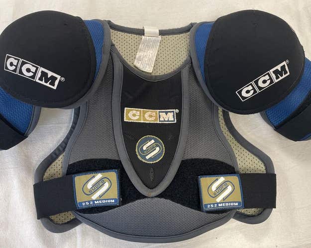 Junior size medium CCM supra 252 ice hockey shoulder pads