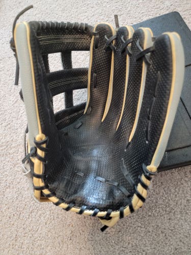Wilson GOTM 1799 A2K Baseball Glove 12.75"