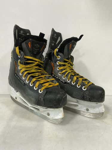 Used Easton Eq4 Junior 04.5 Ice Hockey Skates