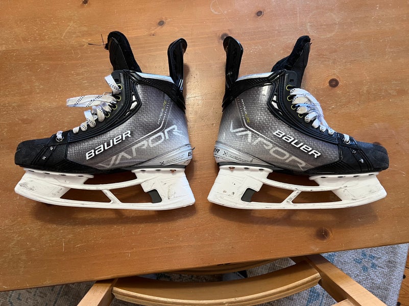 Used Senior Bauer Regular Width Pro Stock 7 Vapor Hyperlite Hockey Skates