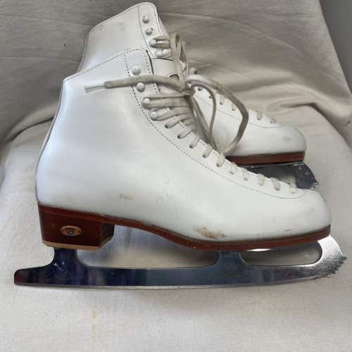 Women’s adult size 10 Riedell figure ice skates with Sheffield England MK blades