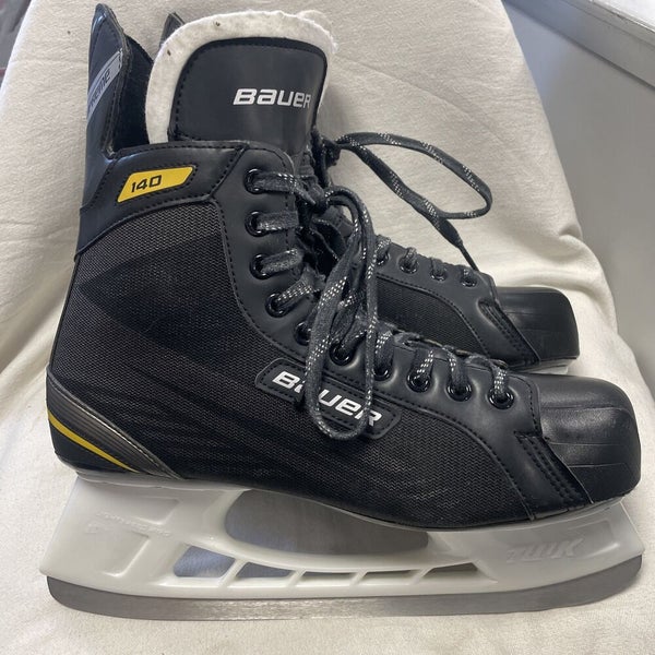 Senior adult size 12 Bauer supreme 140 ice hockey skates