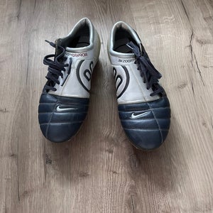 Nike total 90 III US 8.5