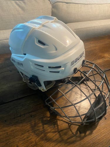 Bauer Reakt XS (Cage Included)