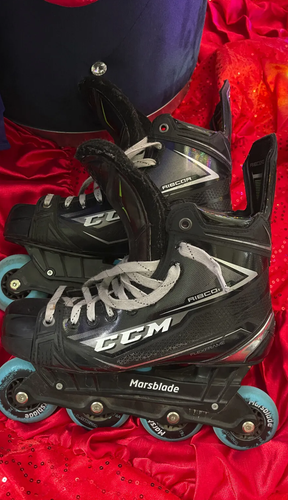 CCM Ribcor 80K w/ Marsblade O1 Roller Hockey Skates Size 8D