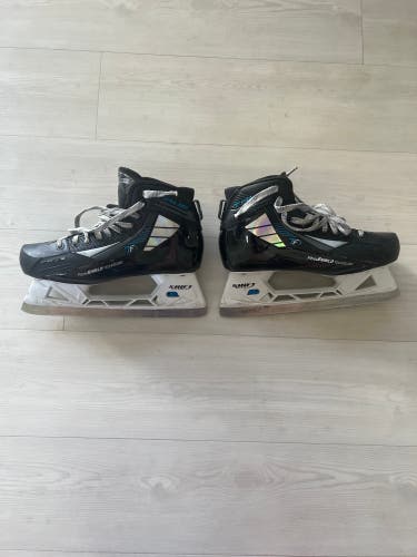 True TF7 Goalie Skates Size 9 Width W, Comes With Extra Set Of Blades