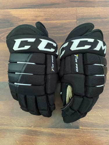 Used  CCM 14" Tacks 4 Roll Pro Gloves