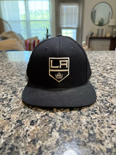 Los Angeles LA Kings Hat American Needle Flat Brim Snapback Cap Black NHL
