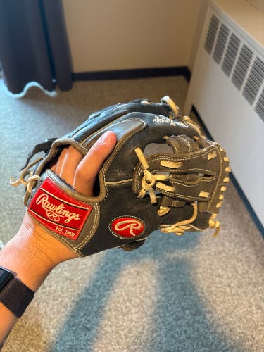 Used  Right Hand Throw 11" Gamer Baseball Glove