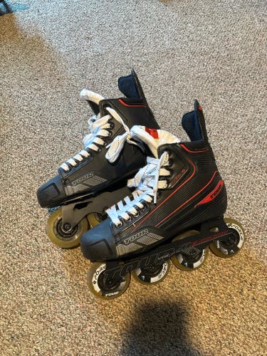 Used Junior Tour Regular Width 8 Code 7 Hockey Skates