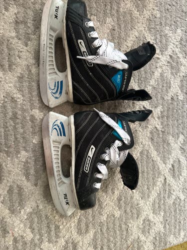 Nike Bauer Supreme Select Youth