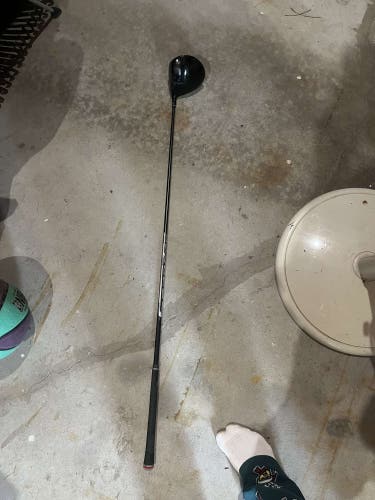 Used Men's TaylorMade Right Handed R15 Driver