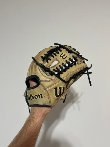 Wilson a2000 a12 12” baseball glove