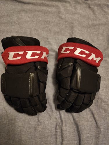 CCM HG12 Gloves 14" Arizona Coyotes Pro Stock