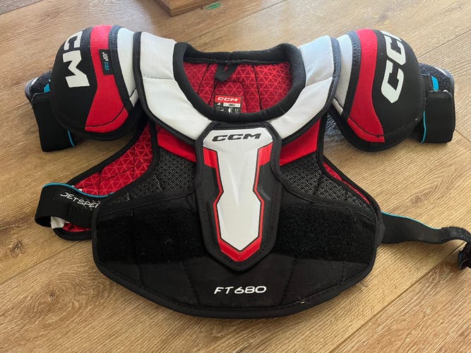 Used Small CCM Jetspeed FT680 Shoulder Pads