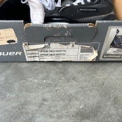 Used Youth Bauer Supreme One20 Hockey Skates Regular Width 13