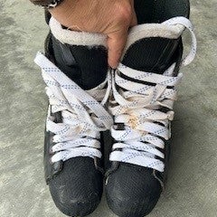 Used Bauer 82 Hockey Skates Regular Width 11