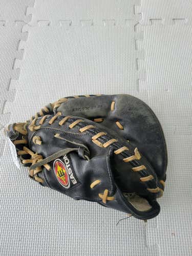Used Easton Bmx2b 32" Catcher's Gloves