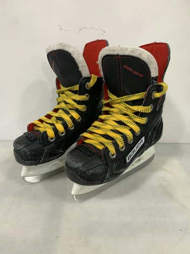 Used Bauer X250 Youth 10.0 Ice Hockey Skates