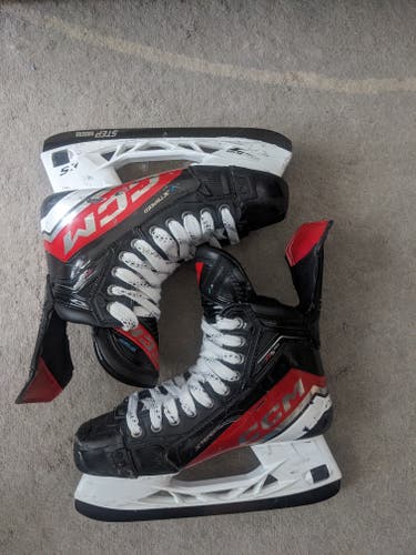 CCM FT6 Pro Skates - Size 7 / Tapered Fit (with Quad Zero Blacksteel)