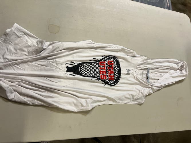 University of Utah Lacrosse Team Issued #32 sleeveless tshirt with hoodie (medium)
