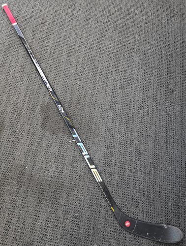 True catalyst 9x3 Left Hand Hockey Stick P28 Used