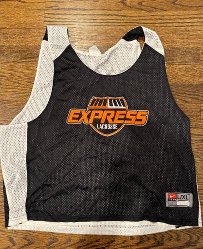 Used Express Lacrosse Large/Extra Large Black/White Reversible Men's Nike Pinnie